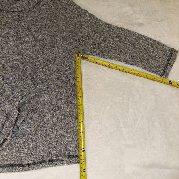 Anthropologie Small Twist Front Crewneck 3/4 Sleeve Sweater Heathered Gray EUC - Picture 8 of 9